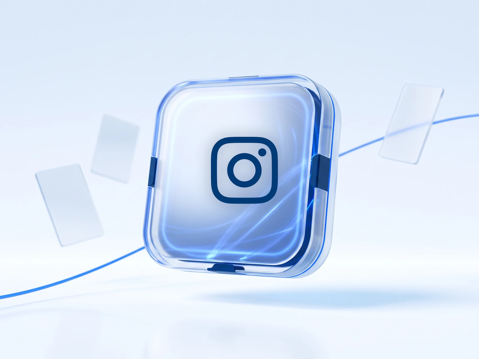 Gläserne Plakette mit dem Zeichen von Instagram, dahinter leere Beitragskacheln: Instagram-Marketing für Betriebe.