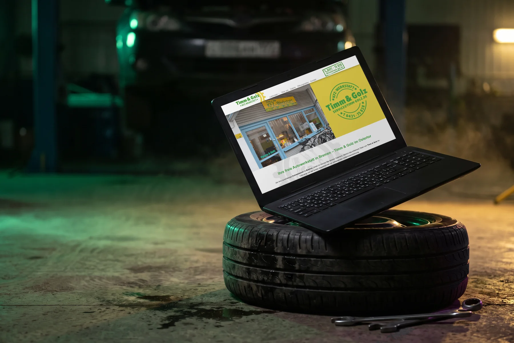 Webseite für Autowerkstätten: die Website von Timm & Golz, Kfz-Werkstatt in Bremen, als Studiobild.
