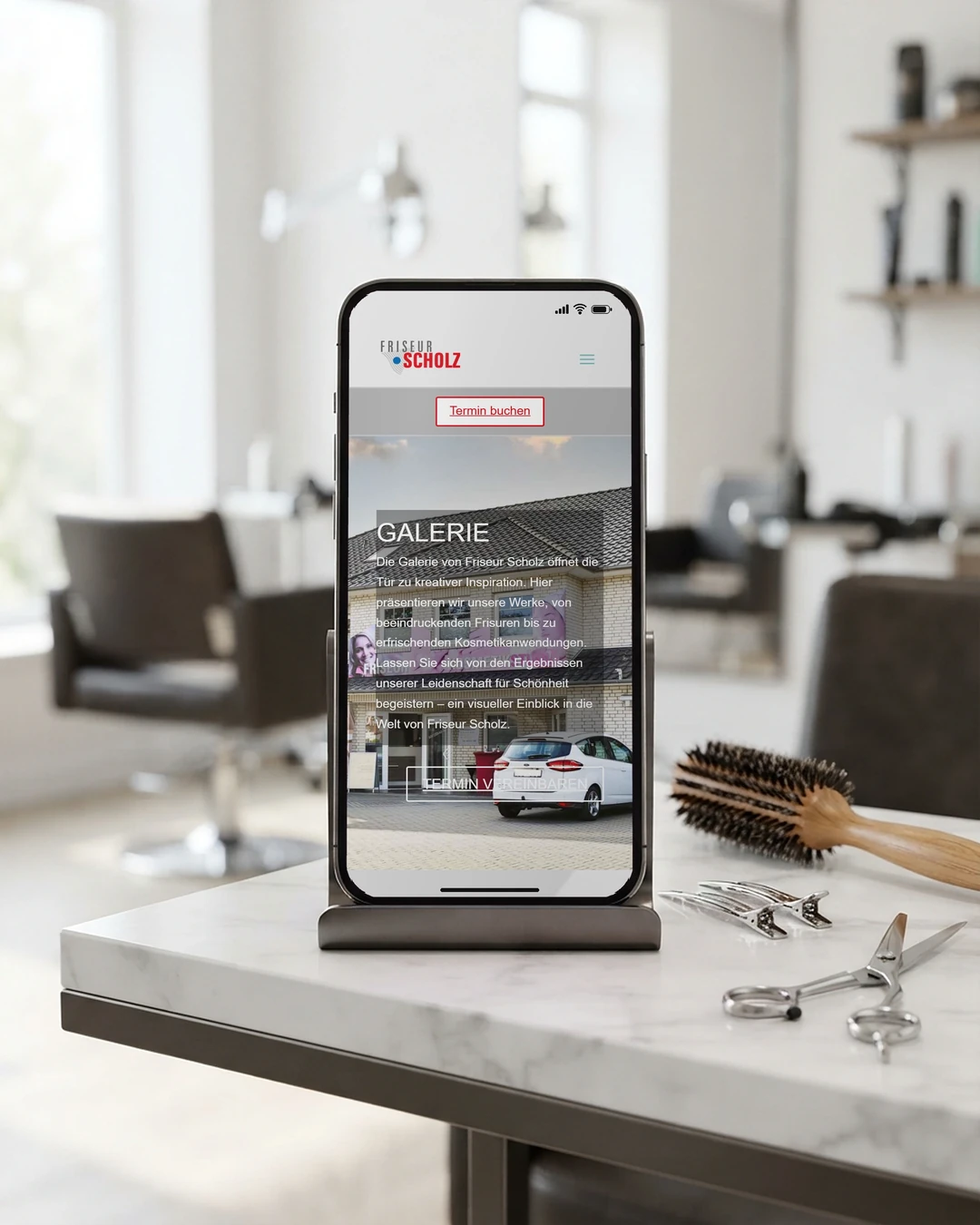 Barber-Webseite erstellen: Galerie am Handy Galerie von Friseur Scholz am Handy am Frisierplatz: Barber-Webseite erstellen mit echten Arbeiten